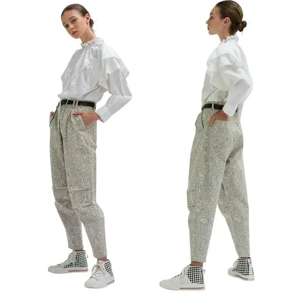 High-Rise Relaxed Cargo Pants — Beige Woodgrain - Picture 2 of 15